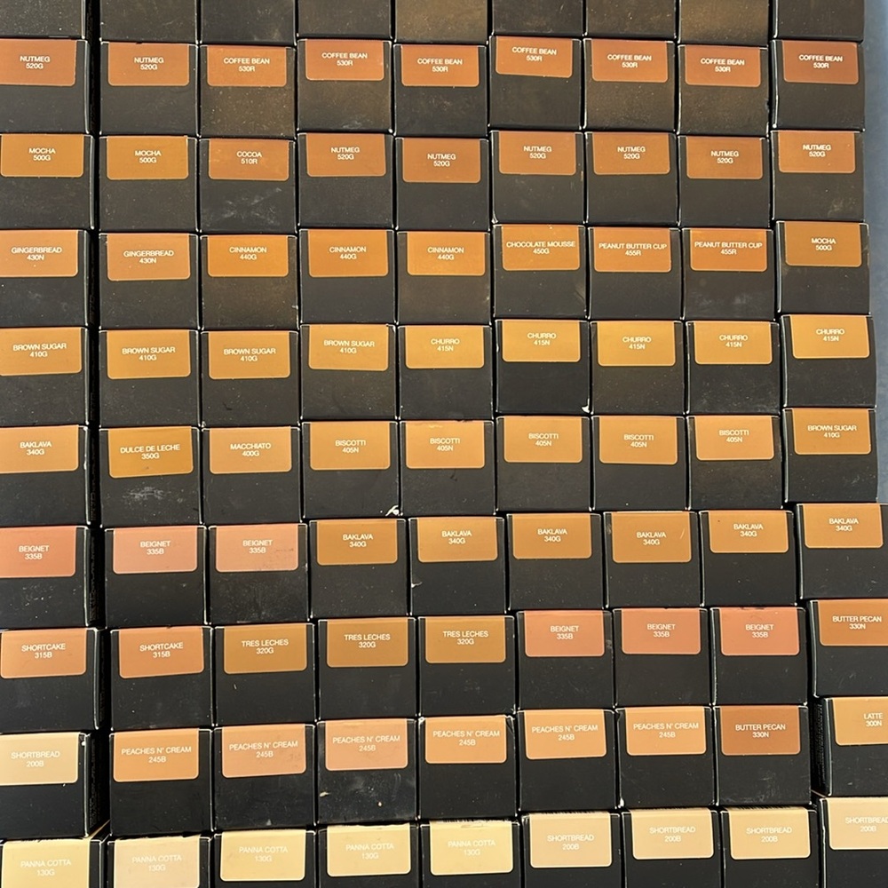 Huda #Fauxfilter Luminous Matte Full Coverage Liquid Foundation 33 shades 🌈 NEW - Picture 12 of 12